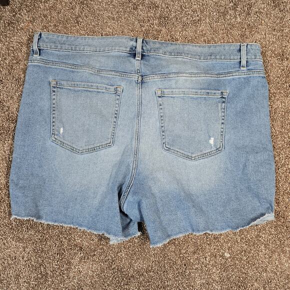 Lane Bryant Star Wars Shorts 22W - Picture 4 of 5